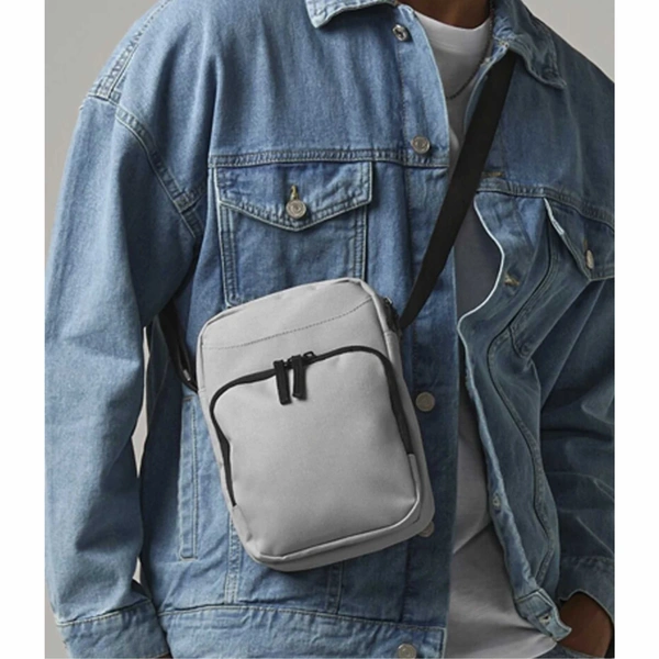  Across Body Bag Model Pic